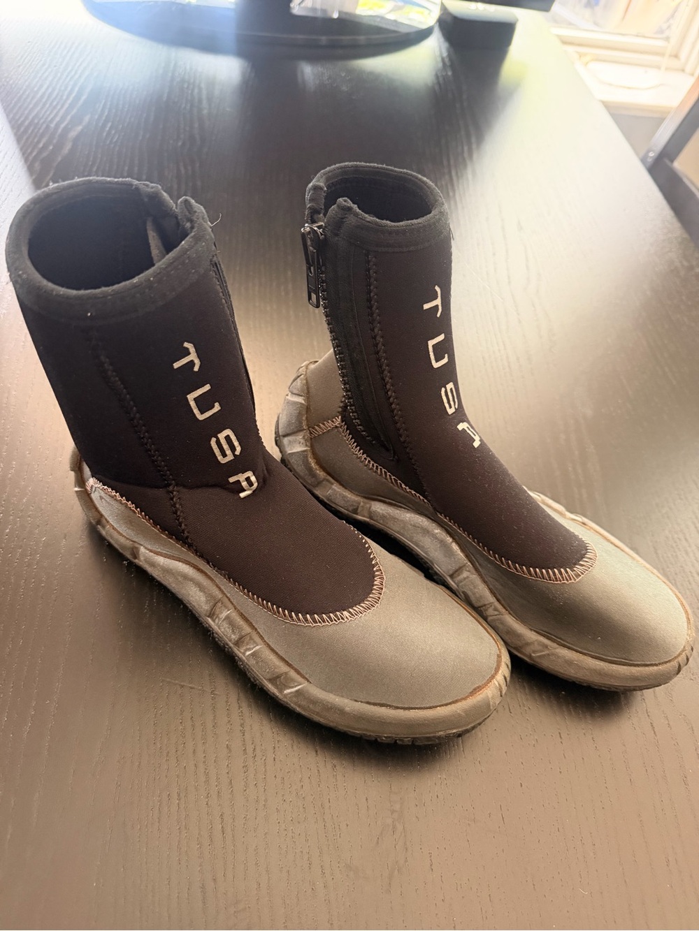 TUSA SCUBA DIVING Black Neoprene Water Boots with side Zip
